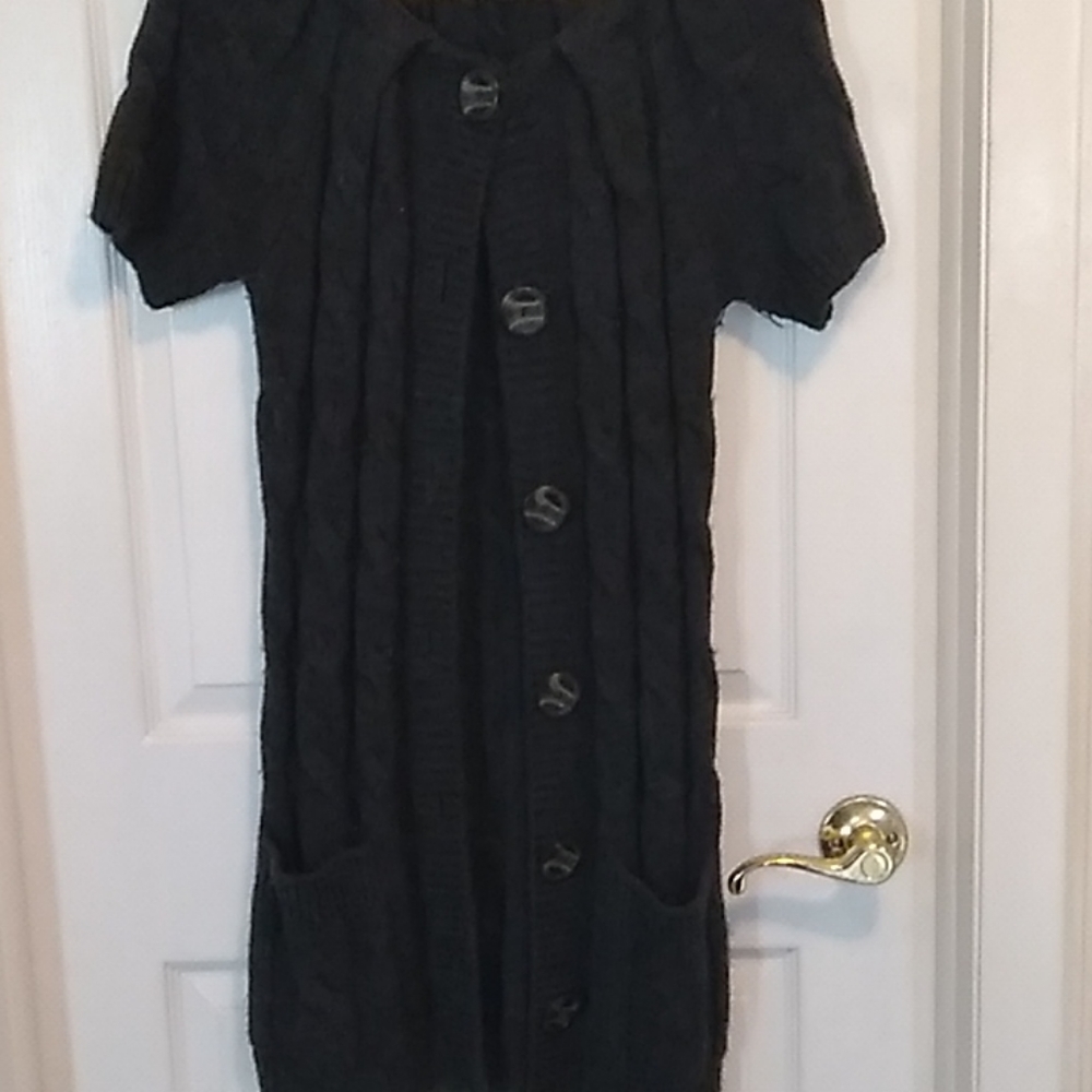 Short sleeve tunic sweater